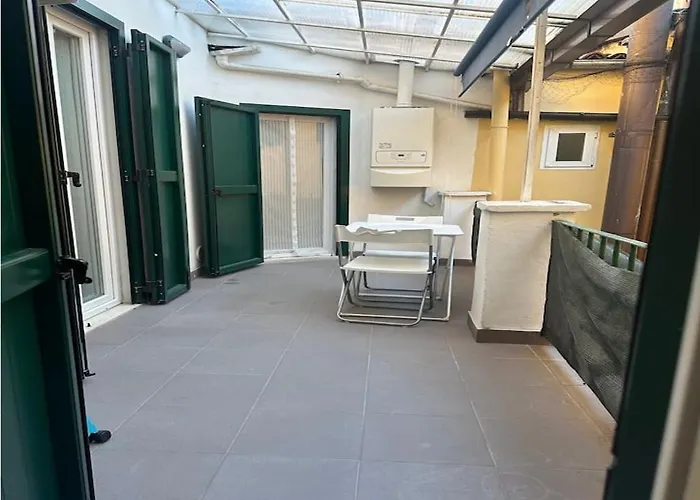 Appartement Sauro 12 *